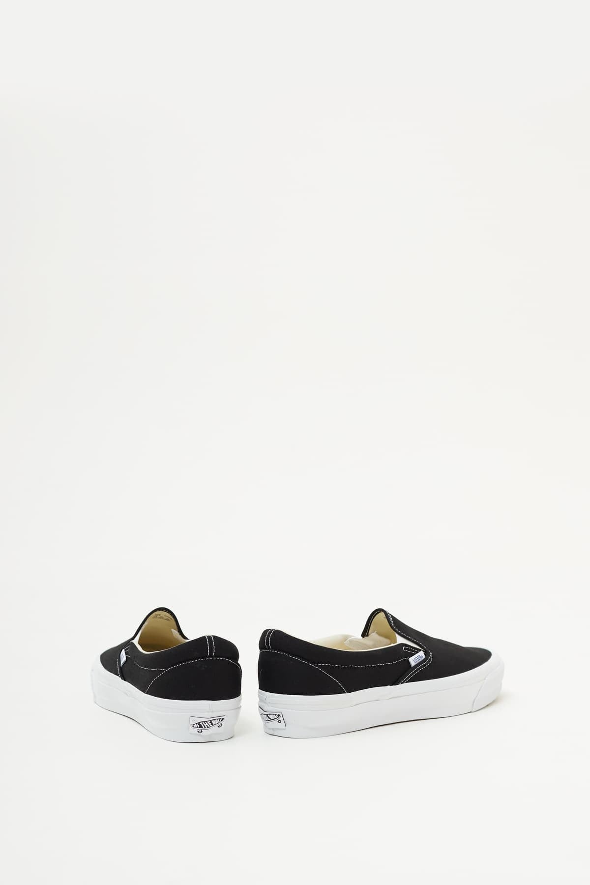 VANS OTW BLACK WHITE SLIP ON REISSUE 98 SNEAKERS