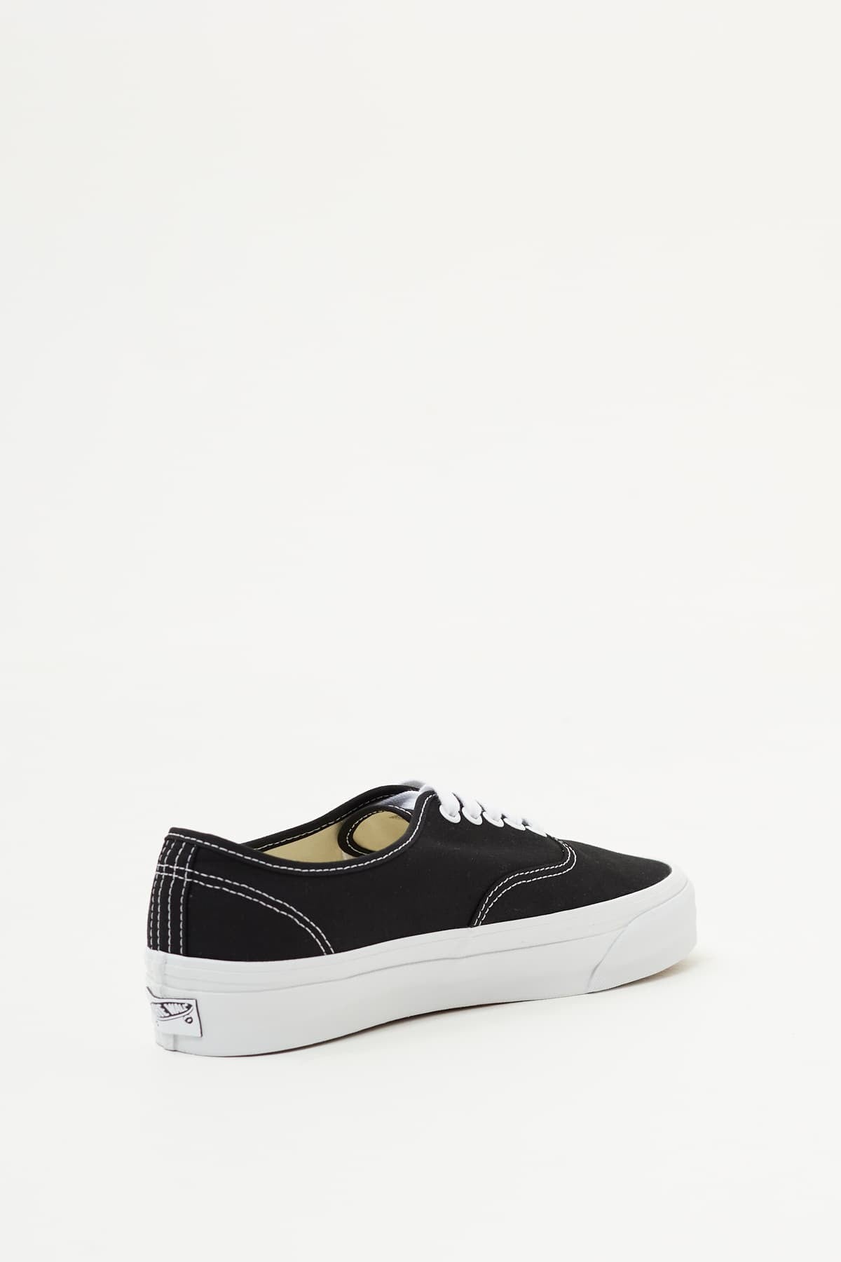 VANS OTW BLACK WHITE AUTHENTIC REISSUE 44 SNEAKERS