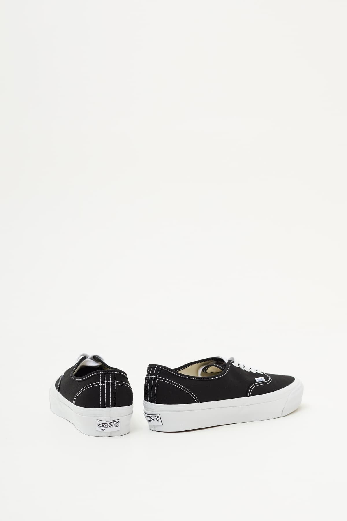 VANS OTW BLACK WHITE AUTHENTIC REISSUE 44 SNEAKERS