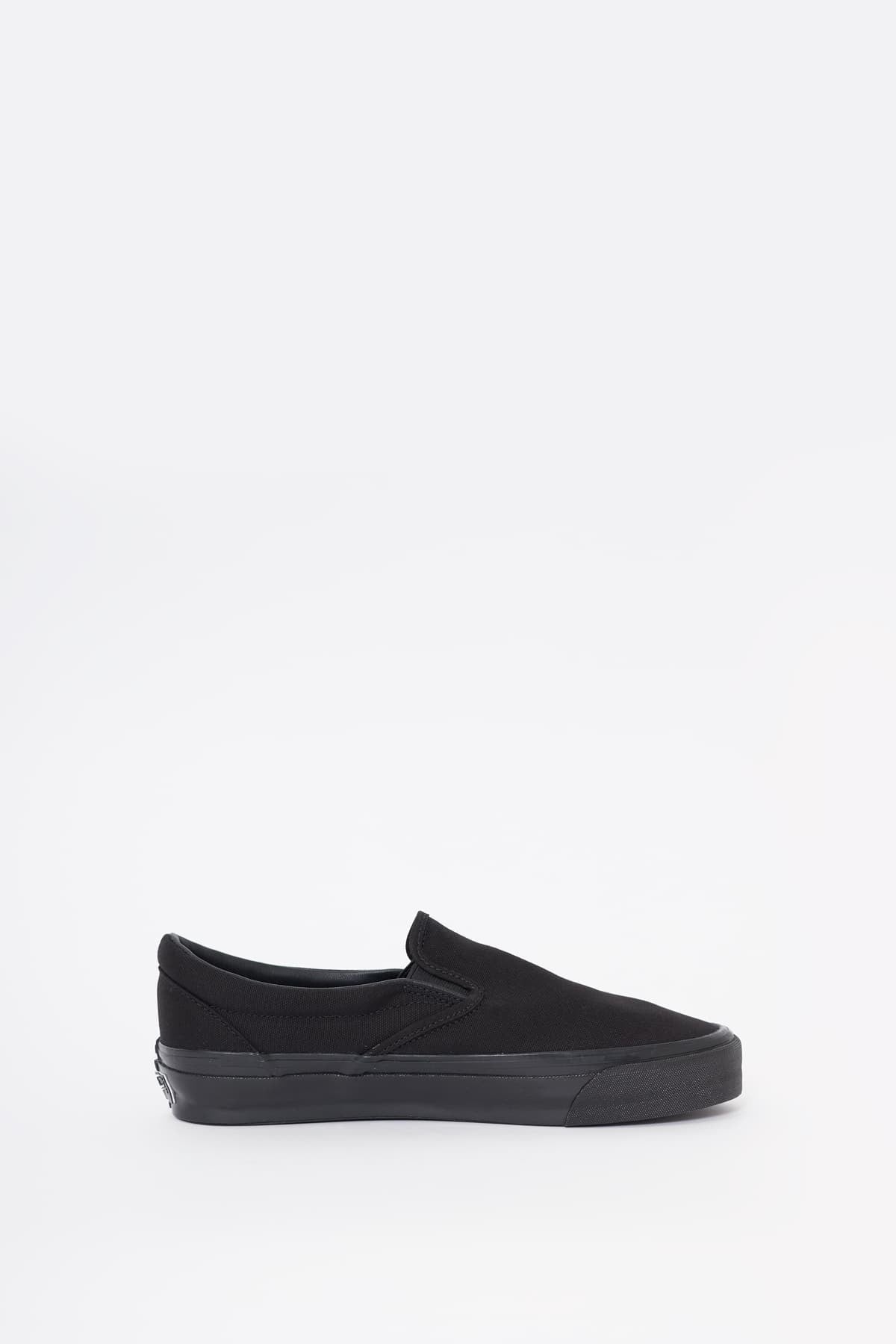VANS OTW LX ALL BLACK SLIP ON REISSUE 98 SNEAKERS