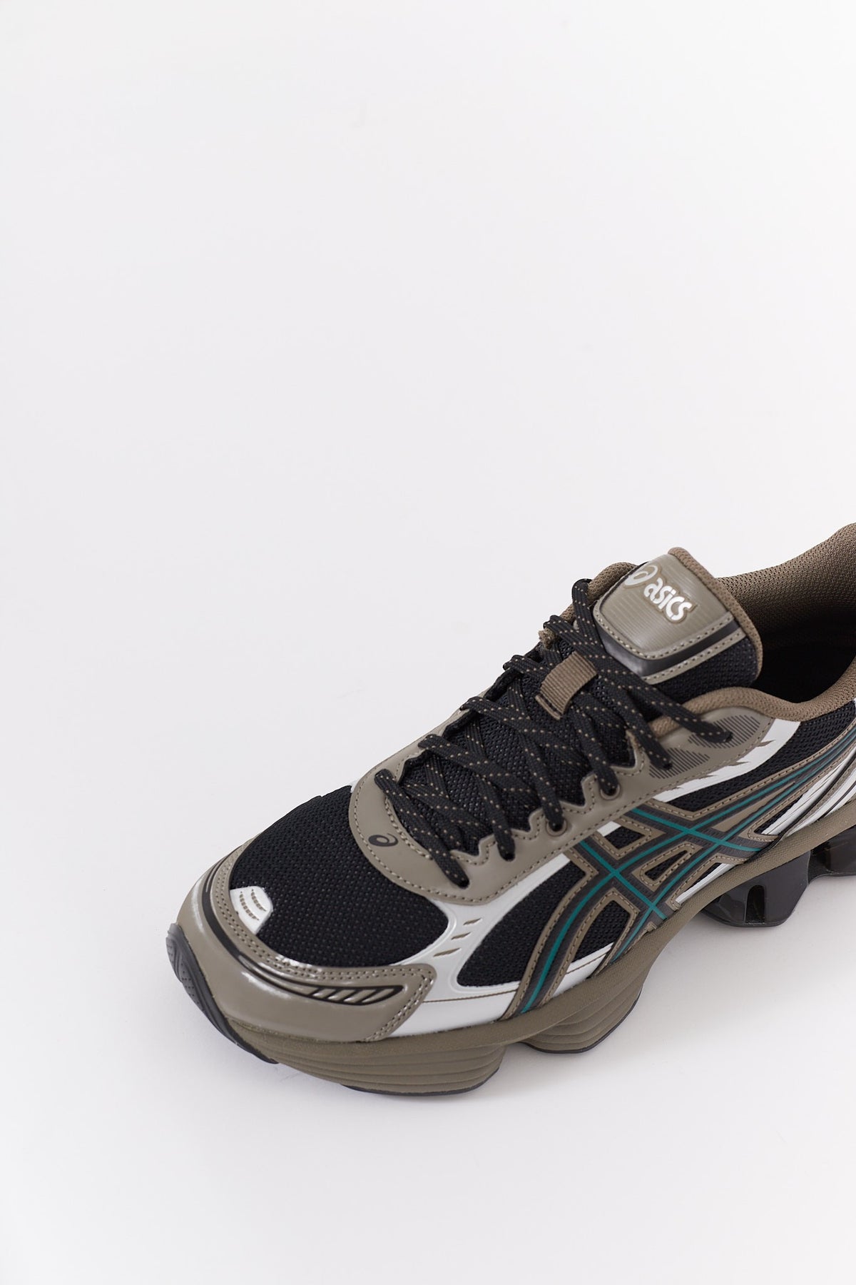 ASICS BLACK DARK TAUPE GEL KINETIC FLUENT SNEAKERS