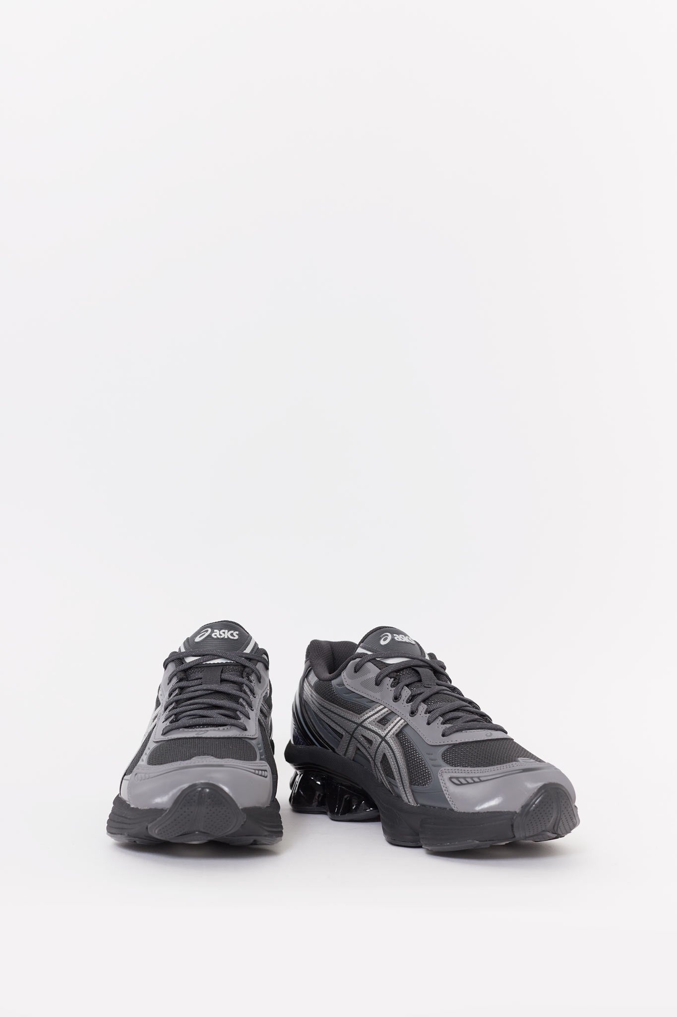 ASICS GRAPHITE GREY GEL KINETIC FLUENT SNEAKERS
