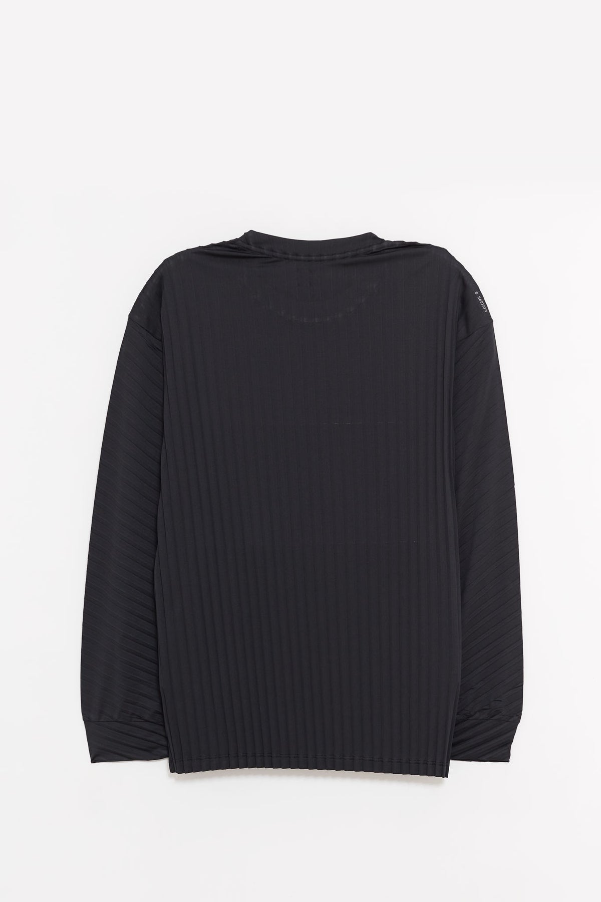 SATISFY BLACK AURALITE PLEATED LS T SHIRT