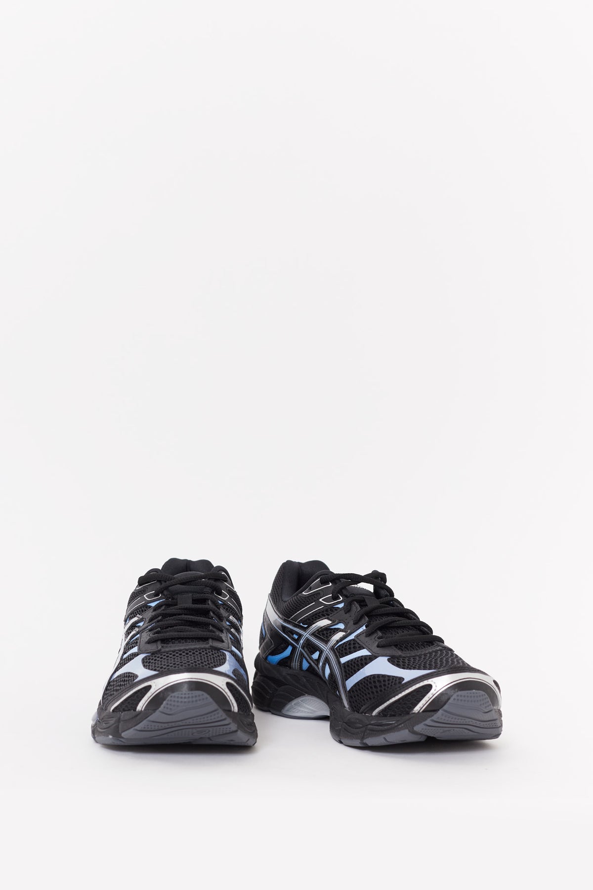 ASICS BLACK PURE SILVER GEL CUMULUS 16 SNEAKERS