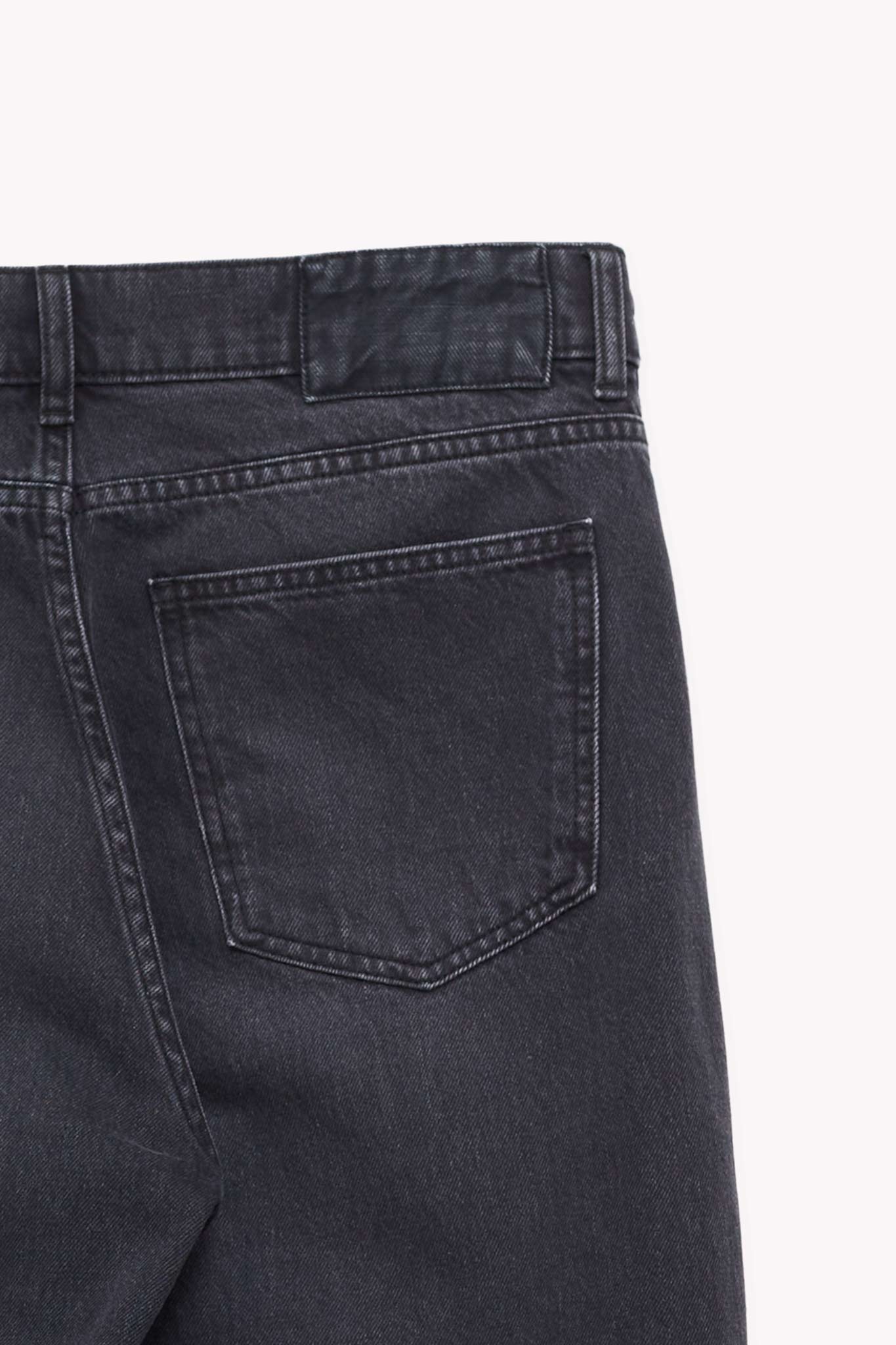 MFPEN RINSED BLACK FREQUENT JEANS