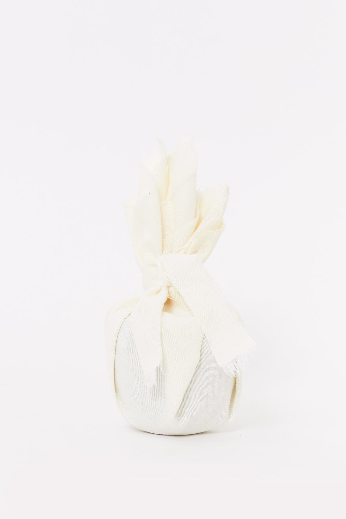 IAMNUE SAND SMOKING BARRELS CANDLE