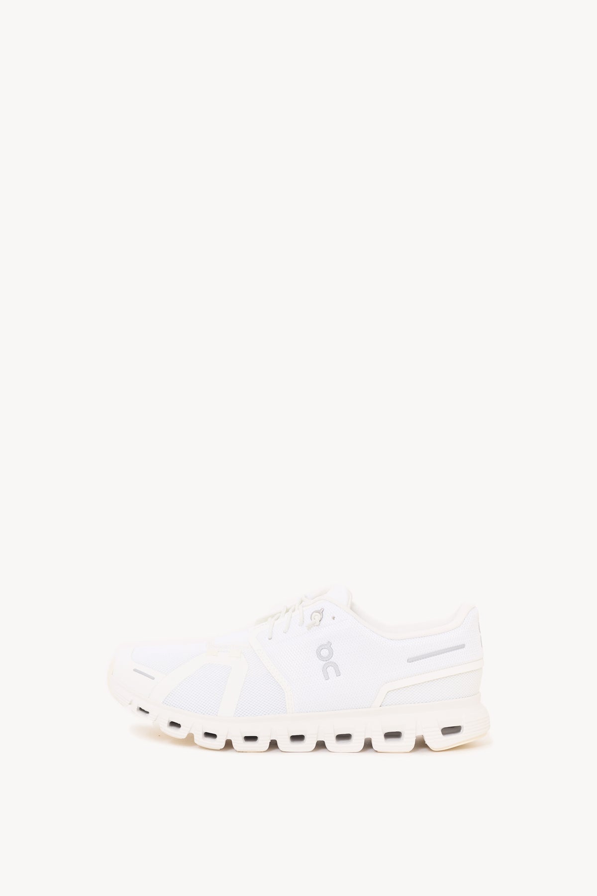 ON WHITE CLOUD 6 M SNEAKERS