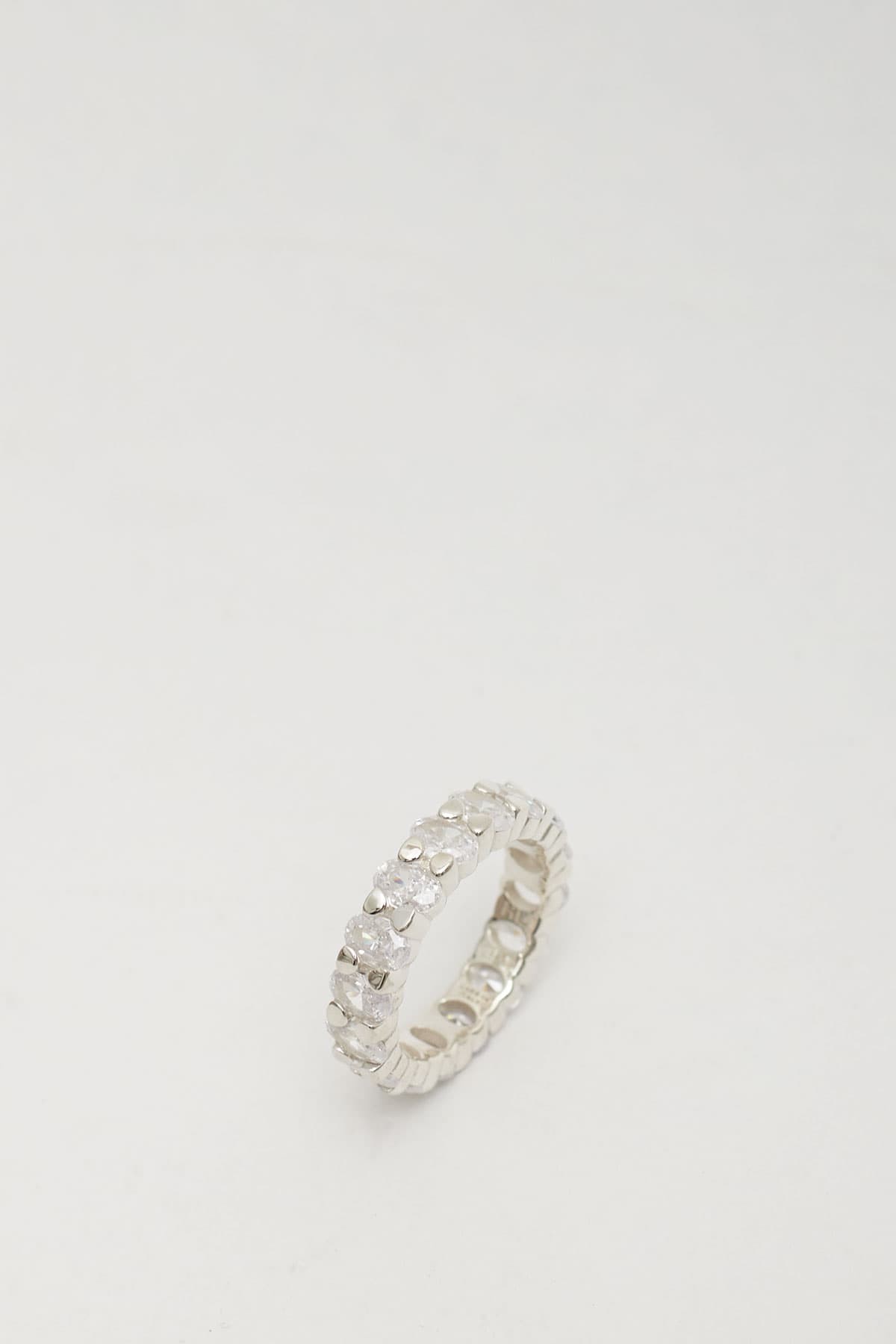 HATTON LABS STERLING SILVER WHITE OVAL ETERNITY RING IAMNUE