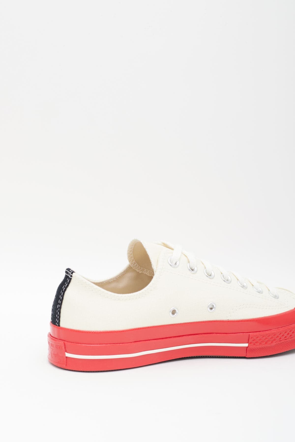COMME DES GARCONS PLAY CONVERSE WHITE P1K123 CHUCK TAYLOR 70 LOW SNEAKERS IAMNUE