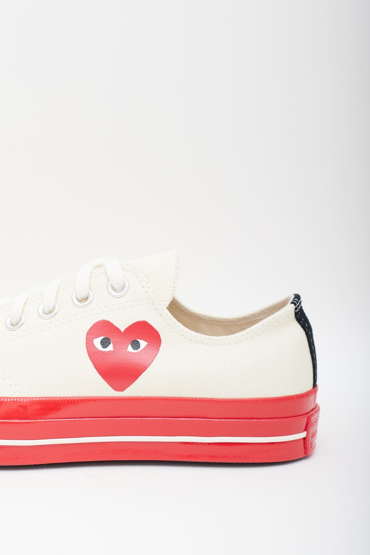 COMME DES GARCONS PLAY CONVERSE WHITE P1K123 CHUCK TAYLOR 70 LOW SNEAKERS IAMNUE