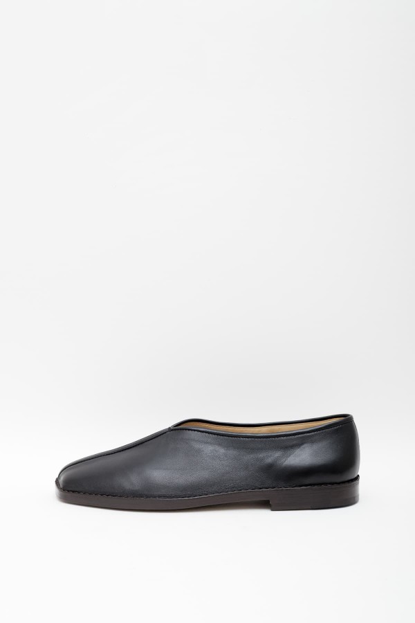 LEMAIRE FLAT PIPED SLIP FLAT PIPED SLIPPERS IAMNUE