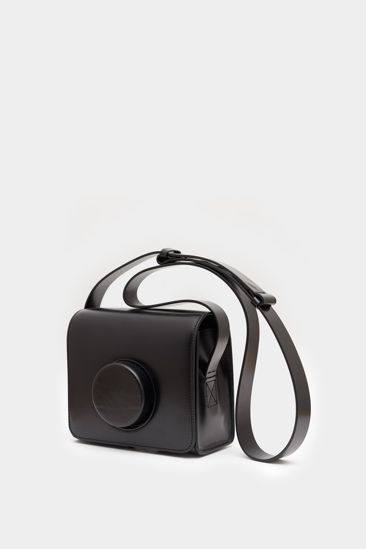 LEMAIRE BLACK CAMERA BAG IAMNUE