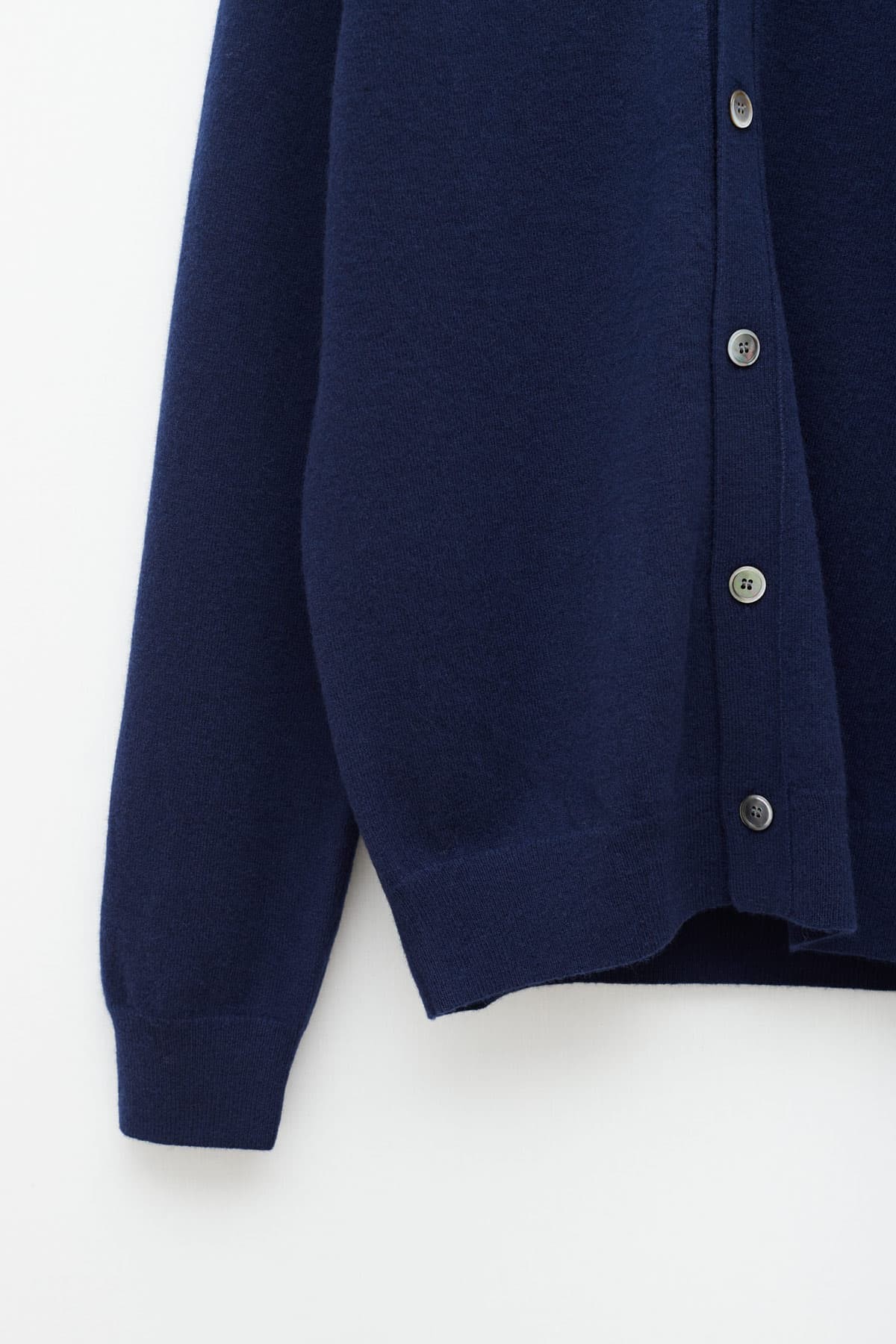 COMME DES GARCONS SHIRT FOREVER NAVY CARDIGAN IAMNUE