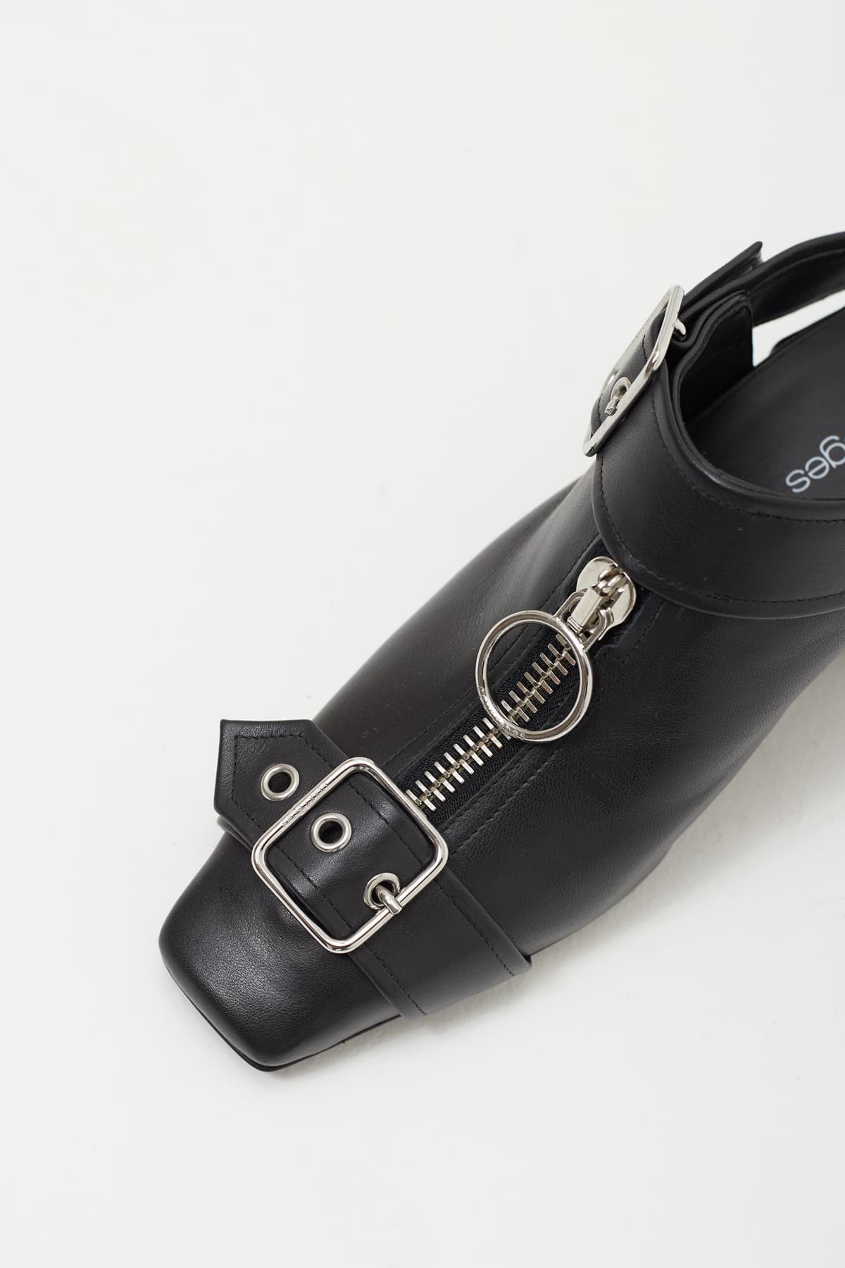 COURREGES BLACK GOGO LEATHER MULES IAMNUE