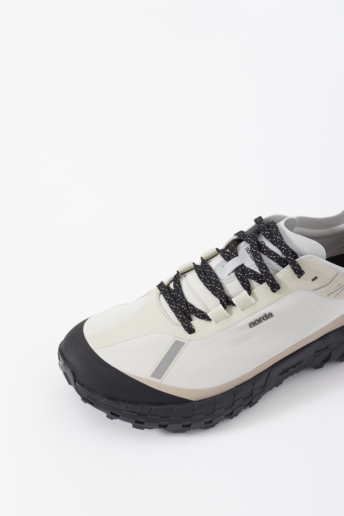 NORDA CINDER 001 SNEAKERS IAMNUE