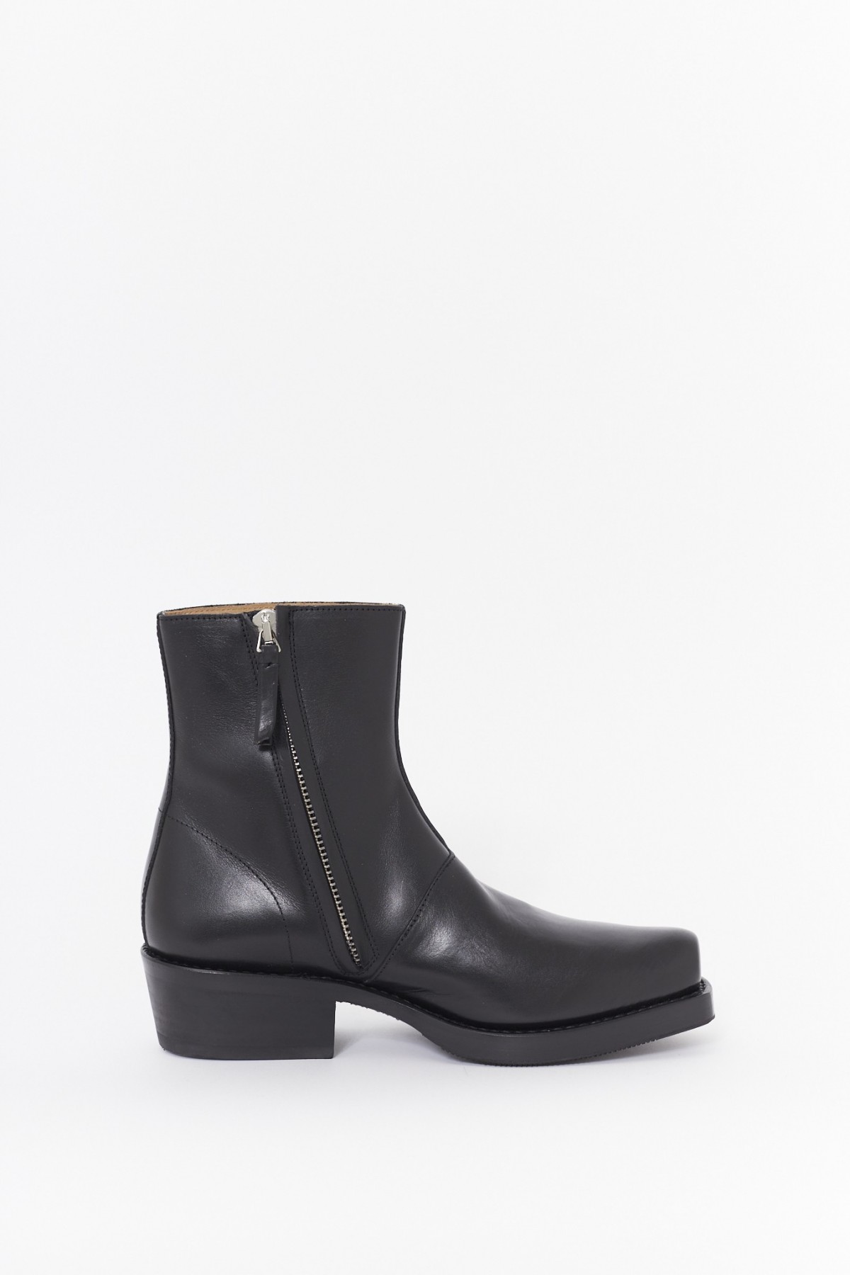 SECOND LAYER BLACK CHARRO BOOTS IAMNUE
