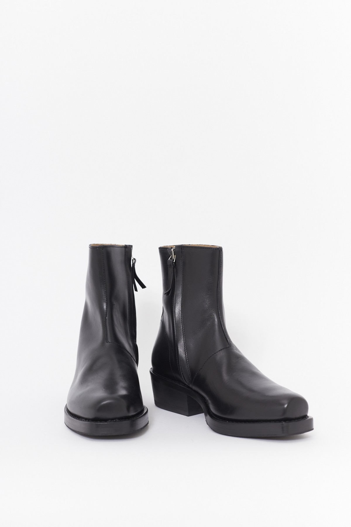 SECOND LAYER BLACK CHARRO BOOTS IAMNUE