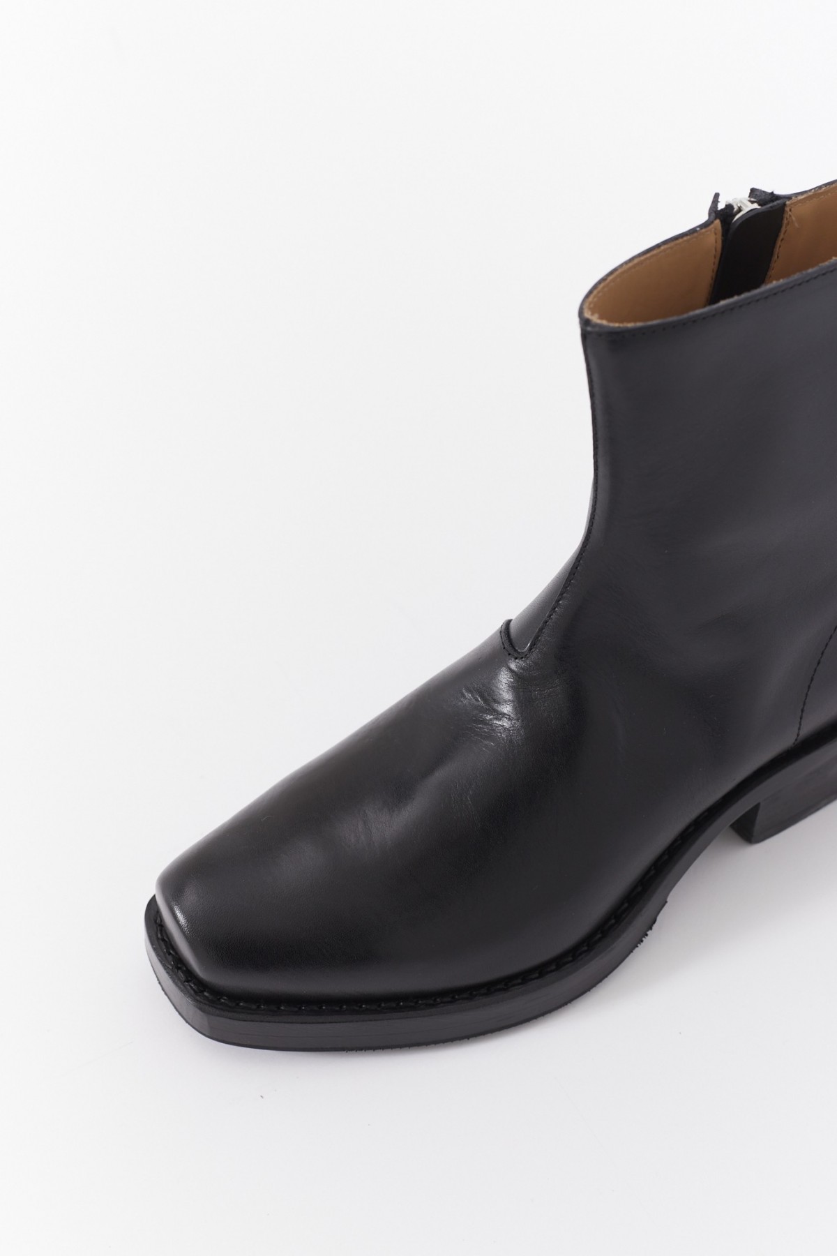 SECOND LAYER BLACK CHARRO BOOTS IAMNUE