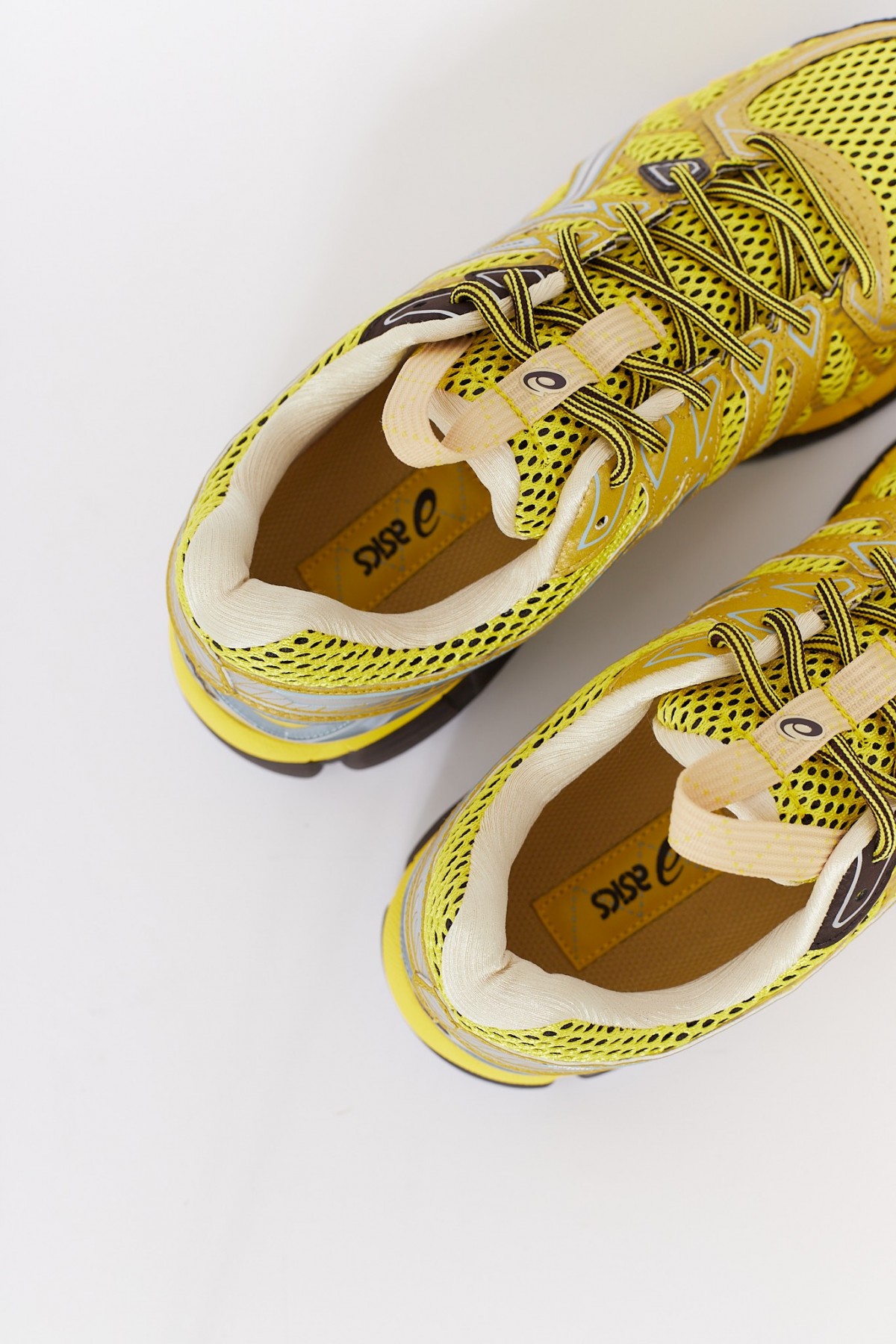 ASICS VIBRANT YELLOW PURE SILVER UB9-S GEL KAYANO 20 SNEAKERS IAMNUE