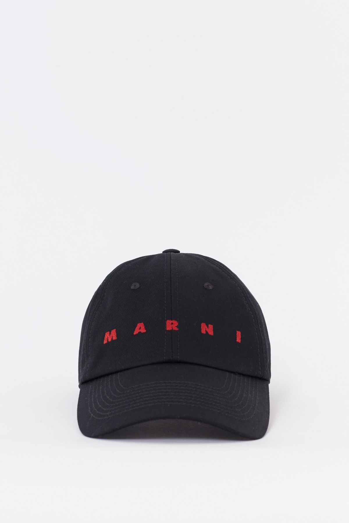 MARNI BLACK LOGO HAT IAMNUE