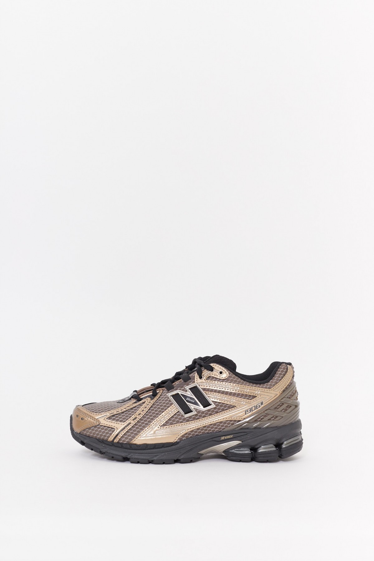 NEW BALANCE MUSHROOM 1906R SNEAKERS IAMNUE