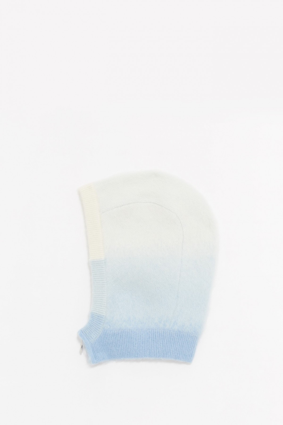 CASABLANCA GRADIENT FLUFFY BALACLAVA IAMNUE