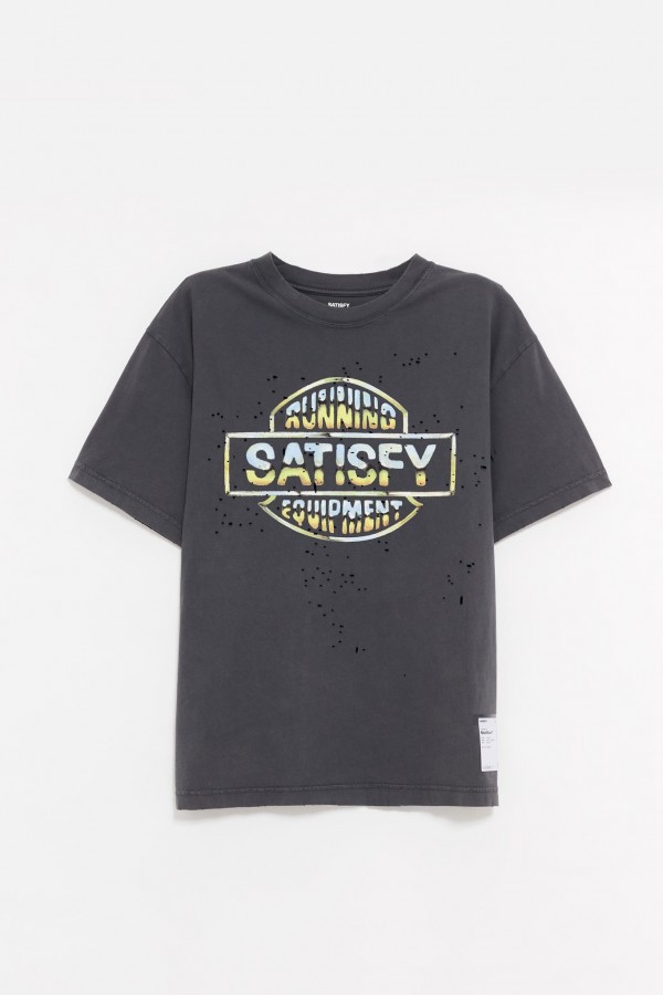 SATISFY AGED BLACK MOTHTECH LOGO T-SHIRT IAMNUE