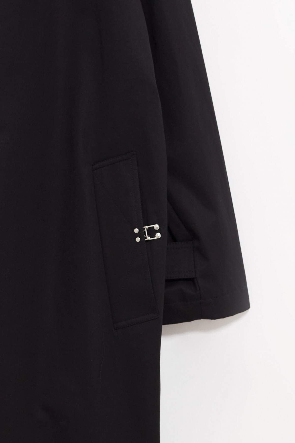 MFPEN BLACK CLIENT COAT IAMNUE