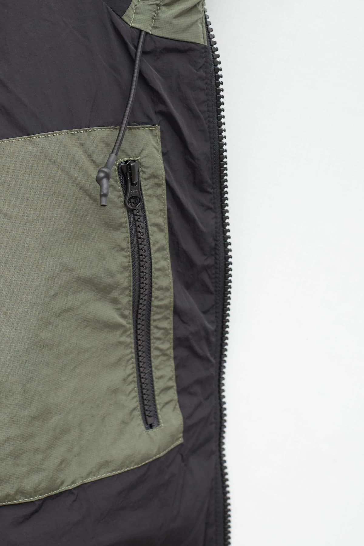 STUSSY OLIVE PRIMALOFT MOUNTAIN JACKET IAMNUE