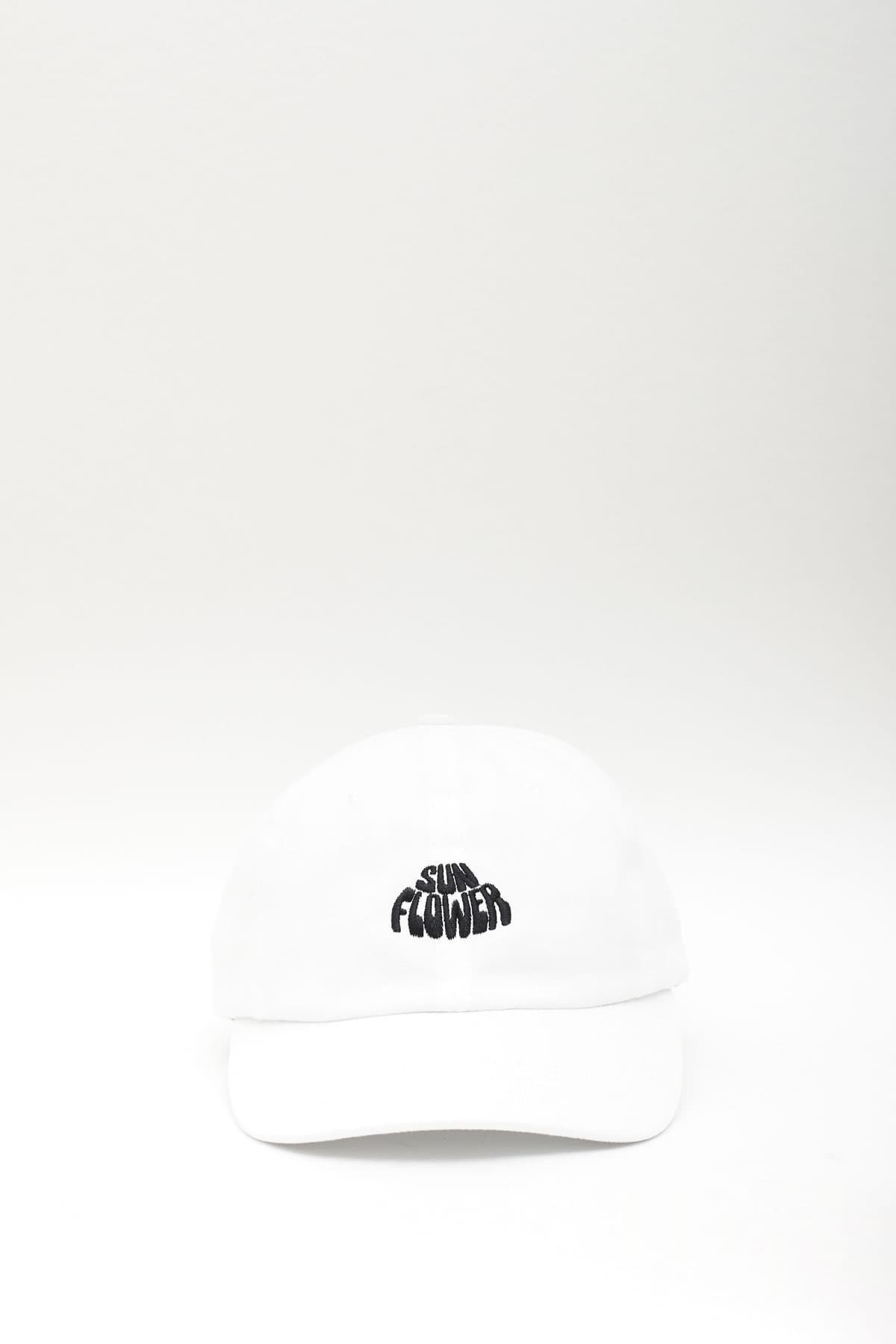 SUNFLOWER WHITE LOGO CAP IAMNUE
