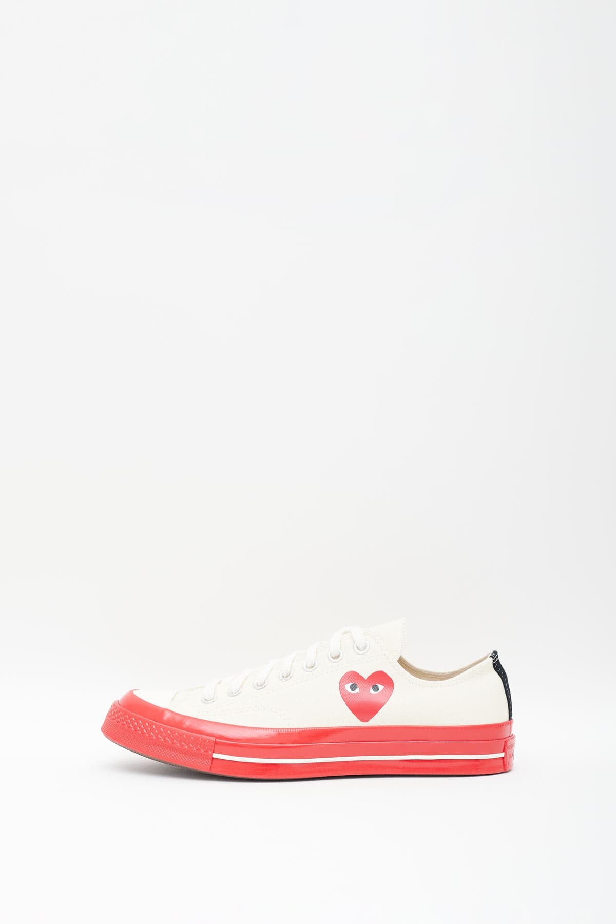COMME DES GARCONS PLAY CONVERSE WHITE P1K123 CHUCK TAYLOR 70 LOW SNEAKERS IAMNUE