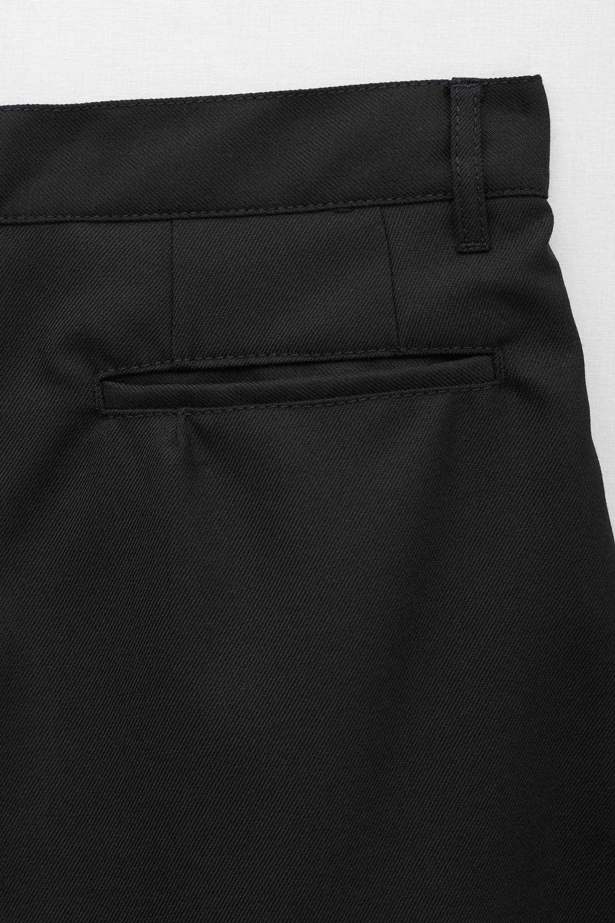 Slim Fit Cropped suit trousers - Black - Men | H&M IN