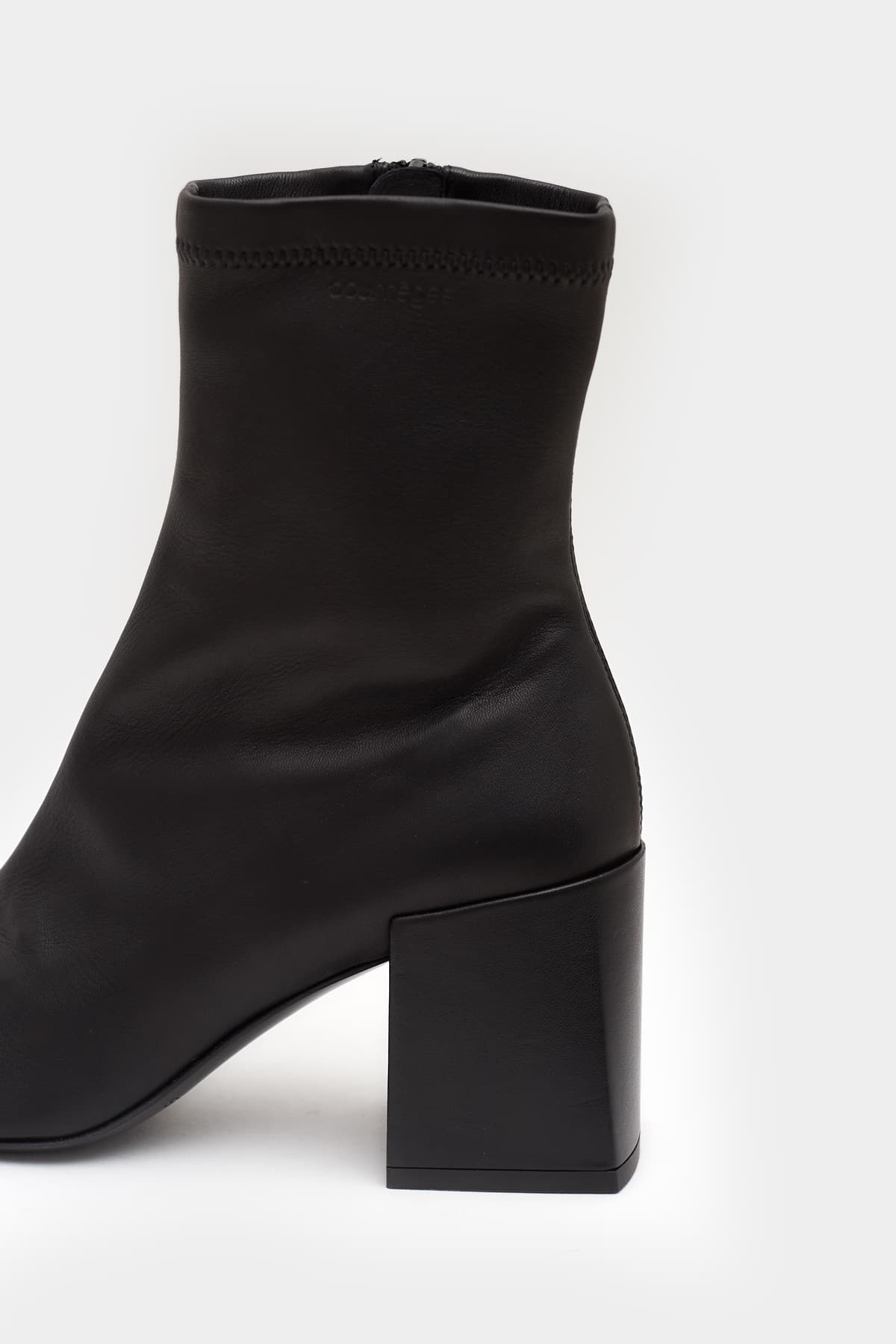 COURREGES BLACK HERITAGE ANKLE BOOTS | IAMNUE