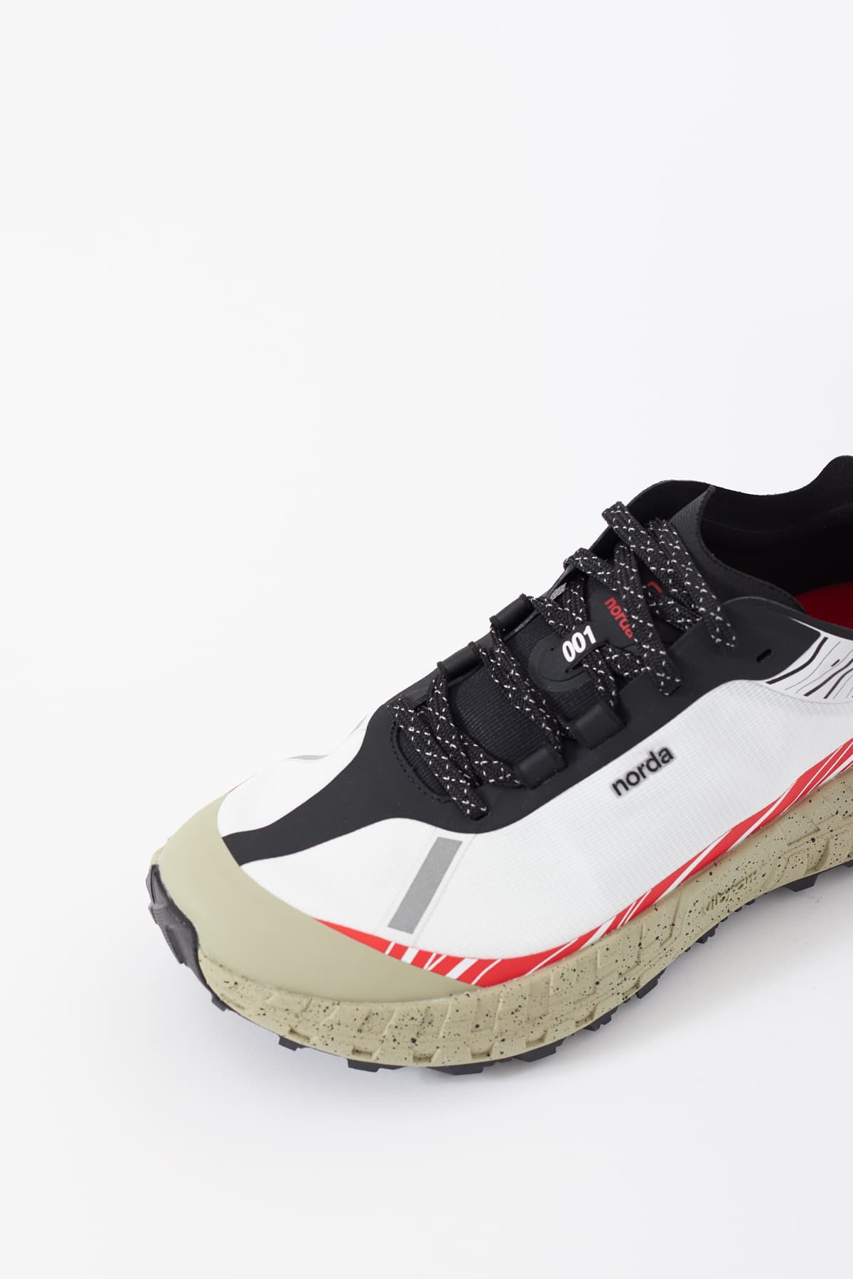 NORDA MAGMA 001 SNEAKERS | IAMNUE