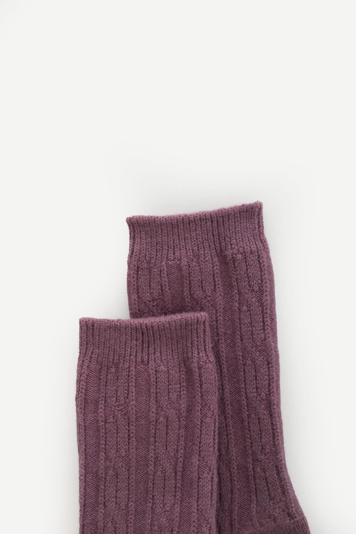 STUSSY PLUM CABLE KNIT S DRESS SOCKS