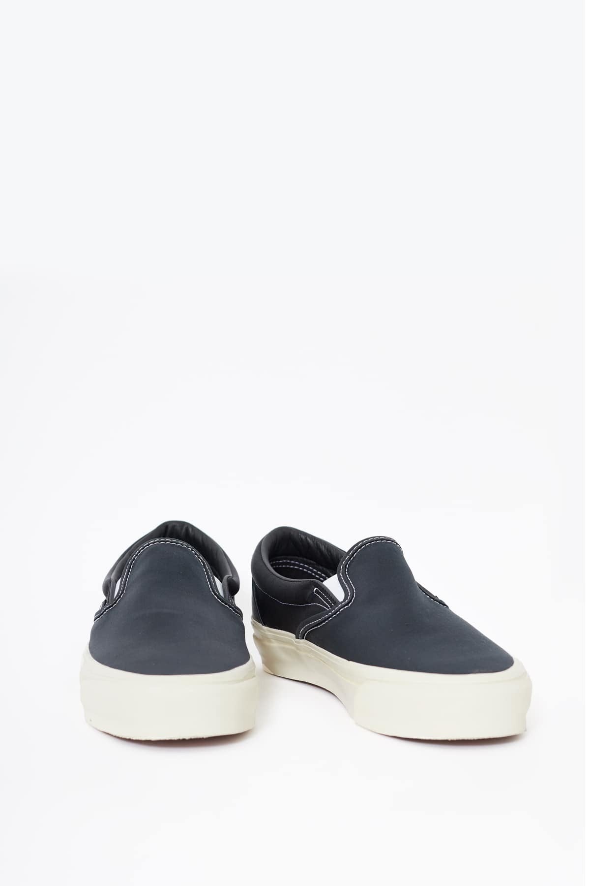 VANS OTW LX SATIN JET SET SLIP ON REISSUE 98 SNEAKERS