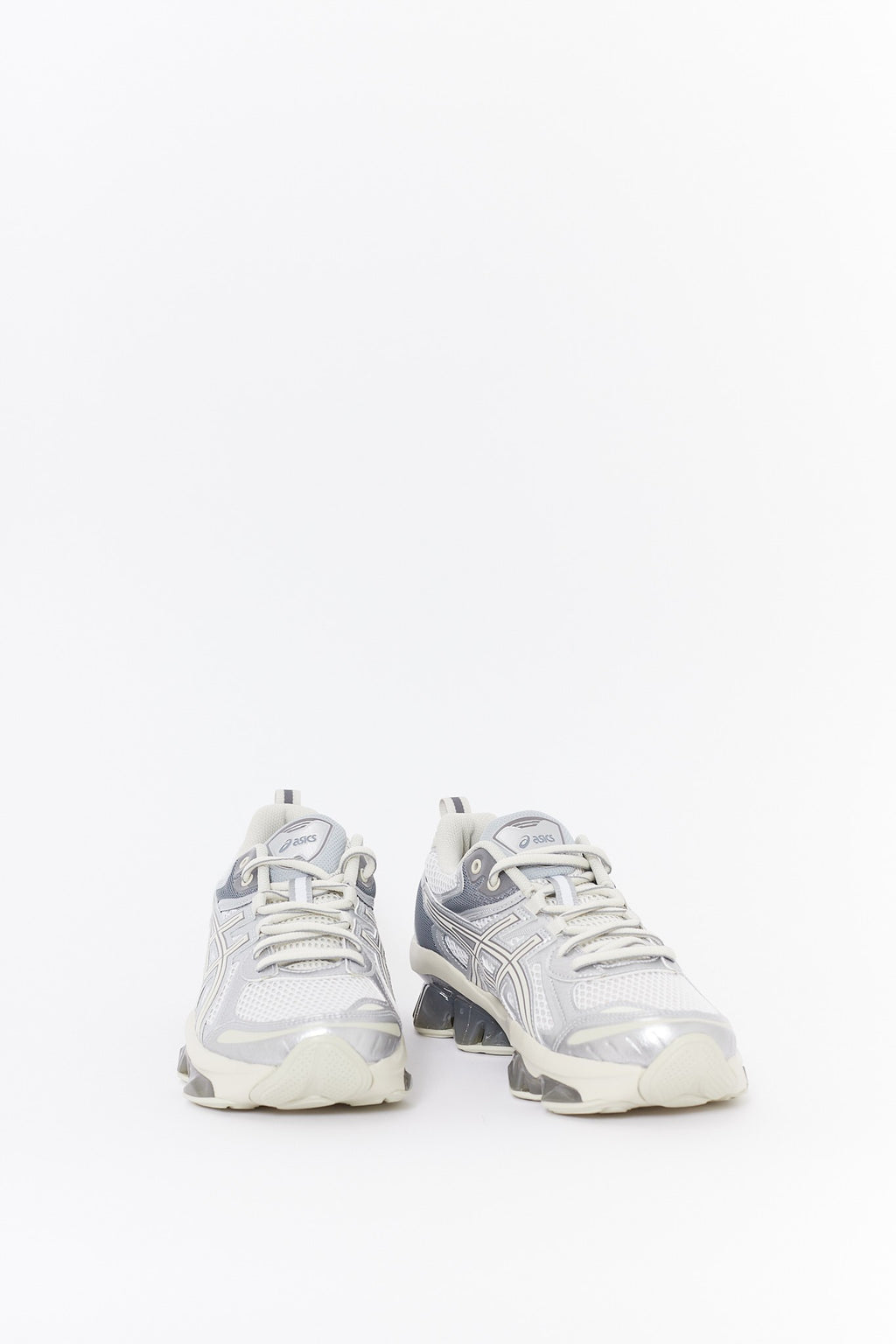 ASICS WHITE LIGHT DUST GEL QUANTUM KINETIC SNEAKERS