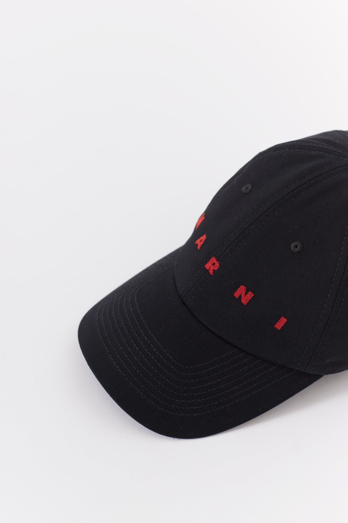 MARNI BLACK LOGO HAT