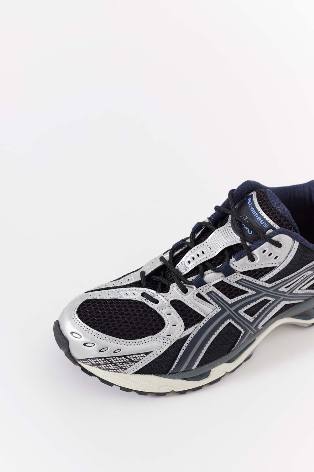 ASICS BLACK MIDNIGHT GEL NIMBUS 101 SNEAKERS