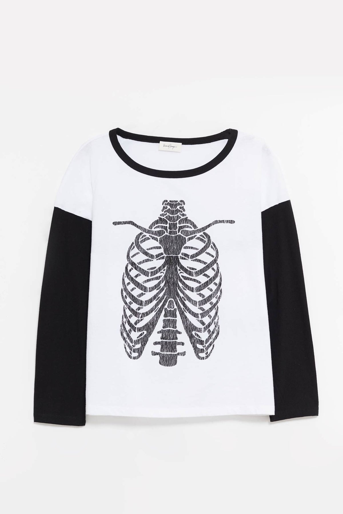SECOND LAYER WHITE BLACK SHRINE BBALL LS T SHIRT