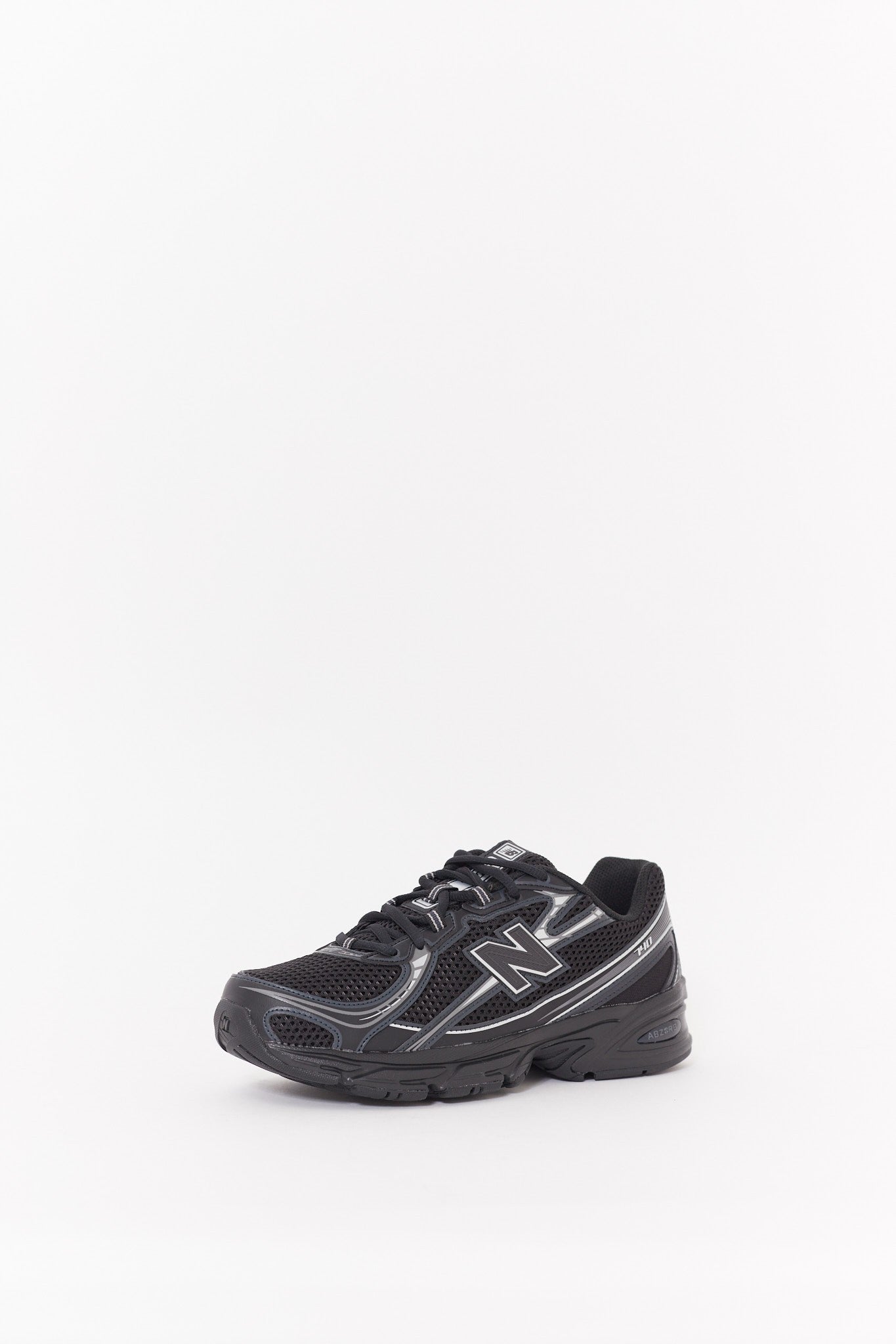 NEW BALANCE BLACK 740V2 SNEAKERS