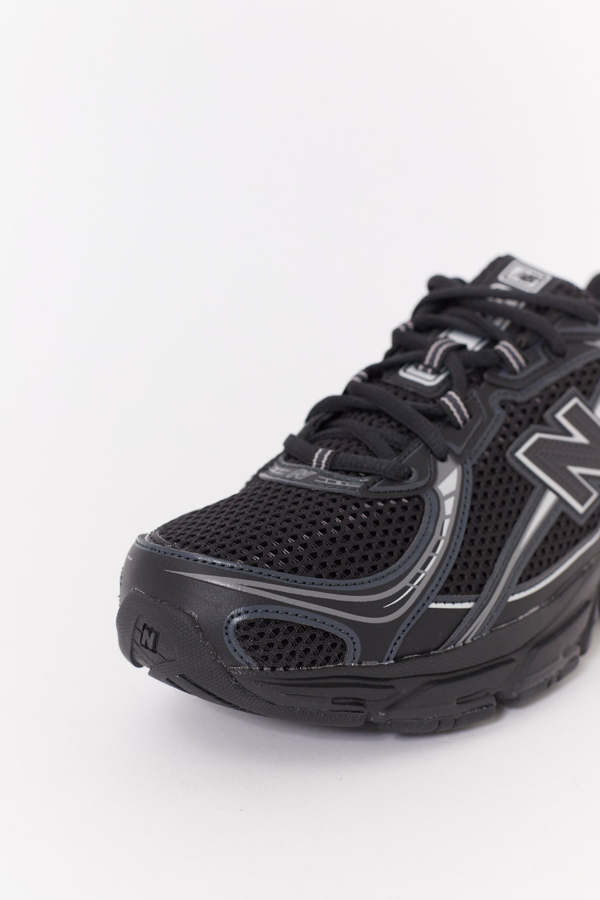 NEW BALANCE BLACK 740V2 SNEAKERS