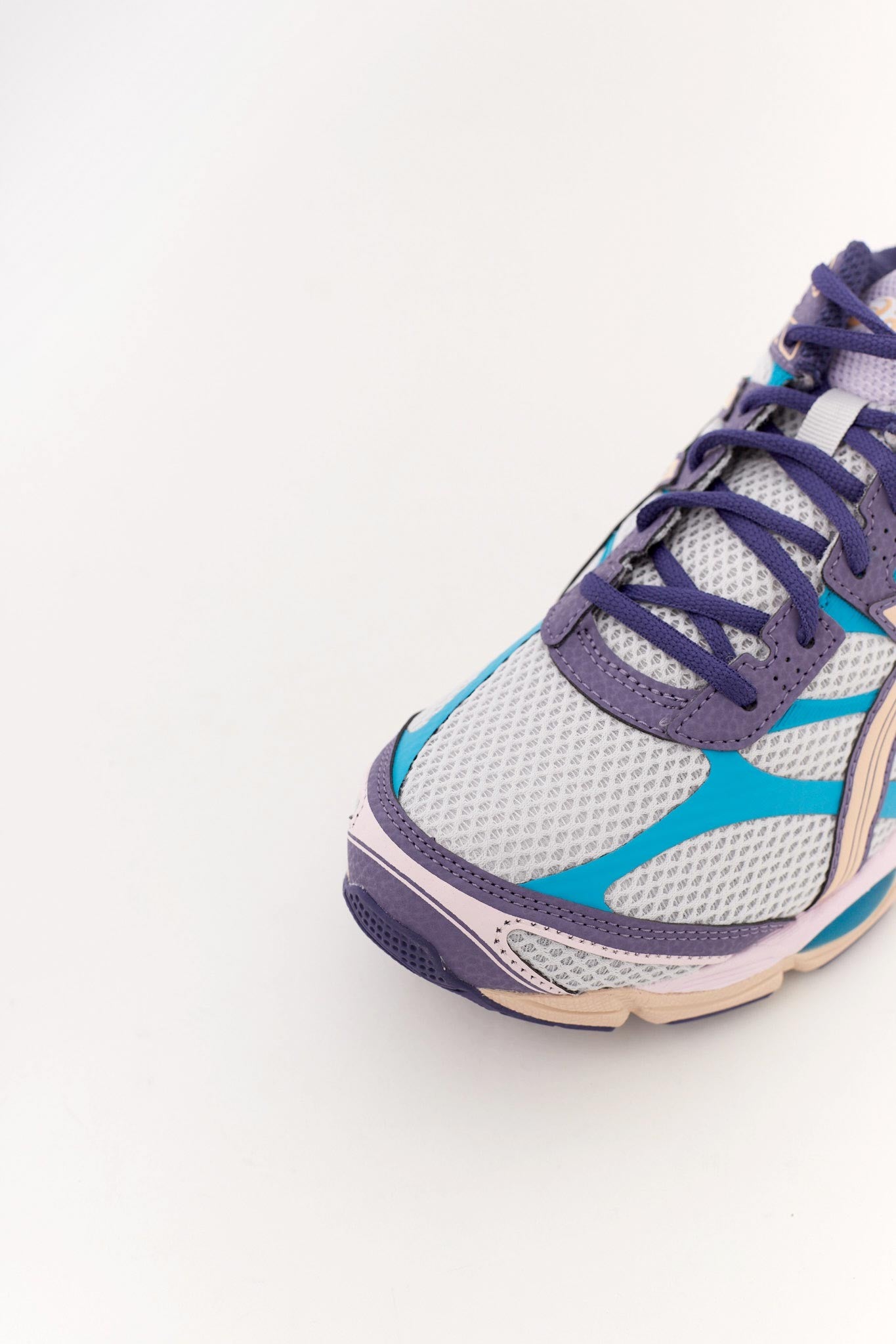 ASICS CLOUD GREY GEL CUMULUS 16 SNEAKERS