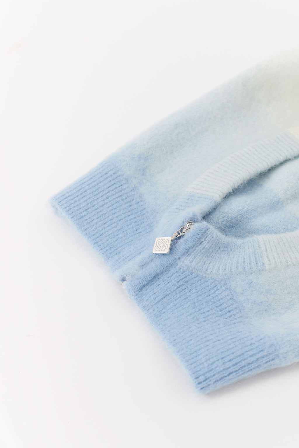 CASABLANCA GRADIENT FLUFFY BALACLAVA