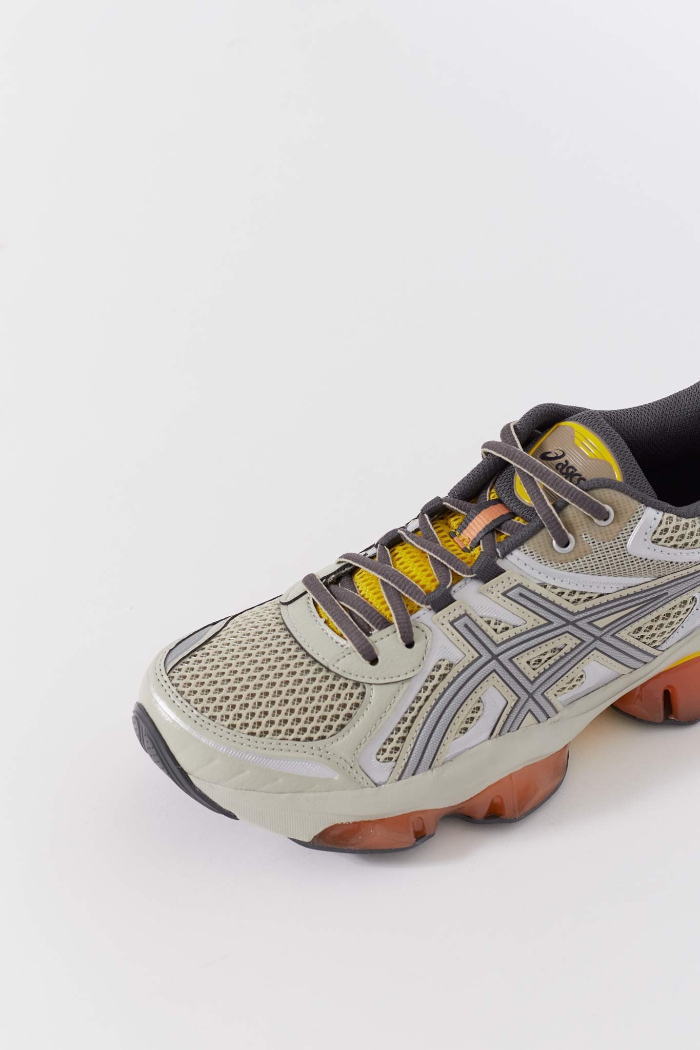 ASICS FOSSIL GEL QUANTUM KINETIC SNEAKERS