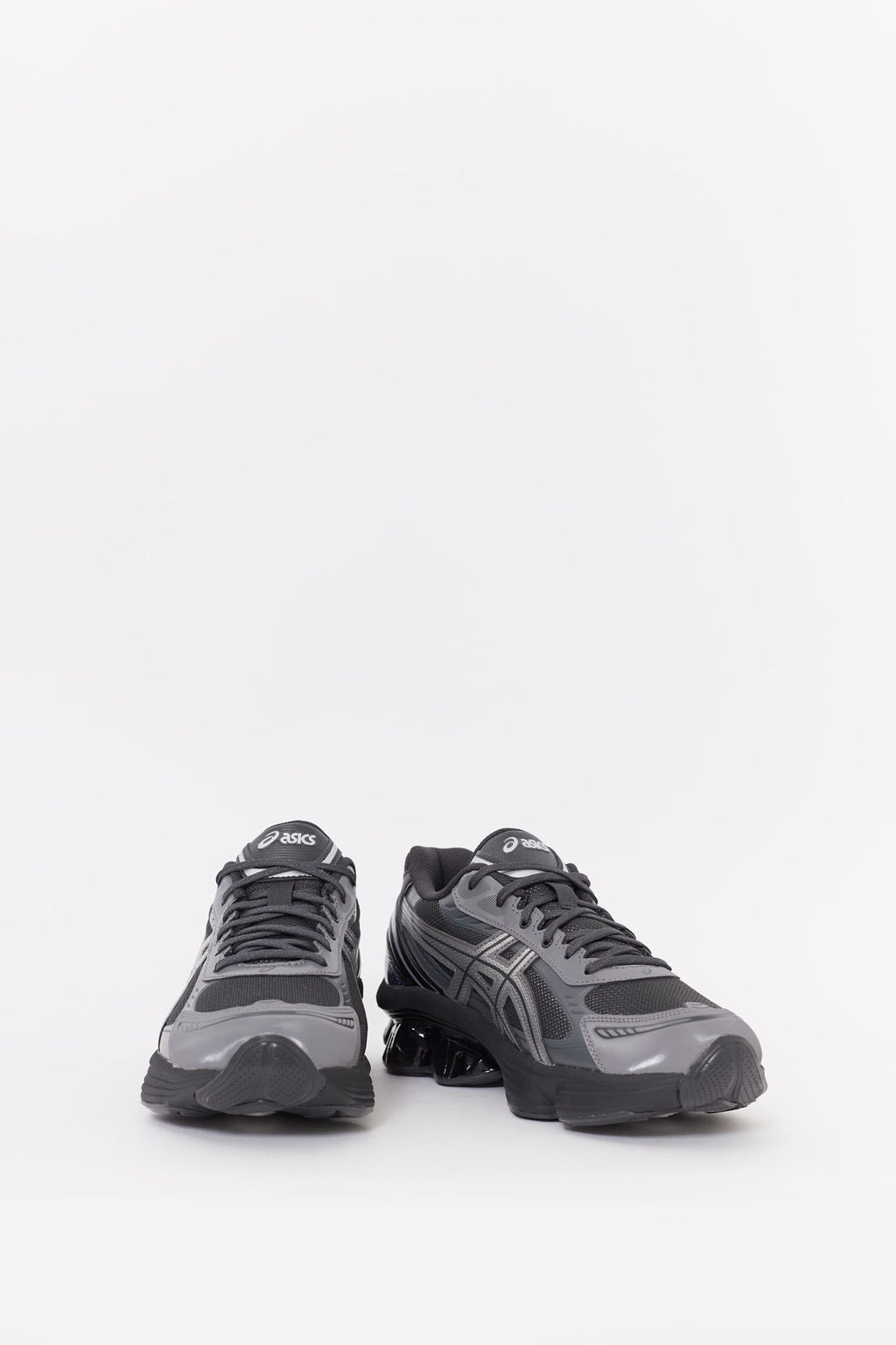 ASICS GRAPHITE GREY GEL KINETIC FLUENT SNEAKERS