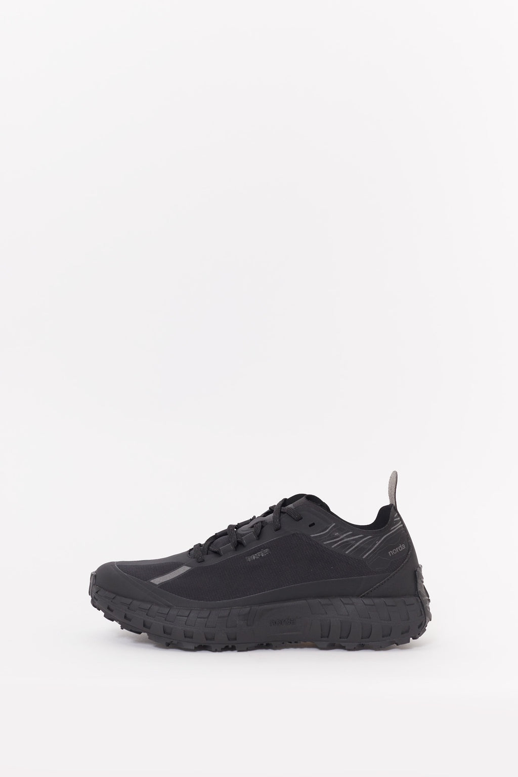 NORDA STEALTH BLACK 001A SNEAKERS