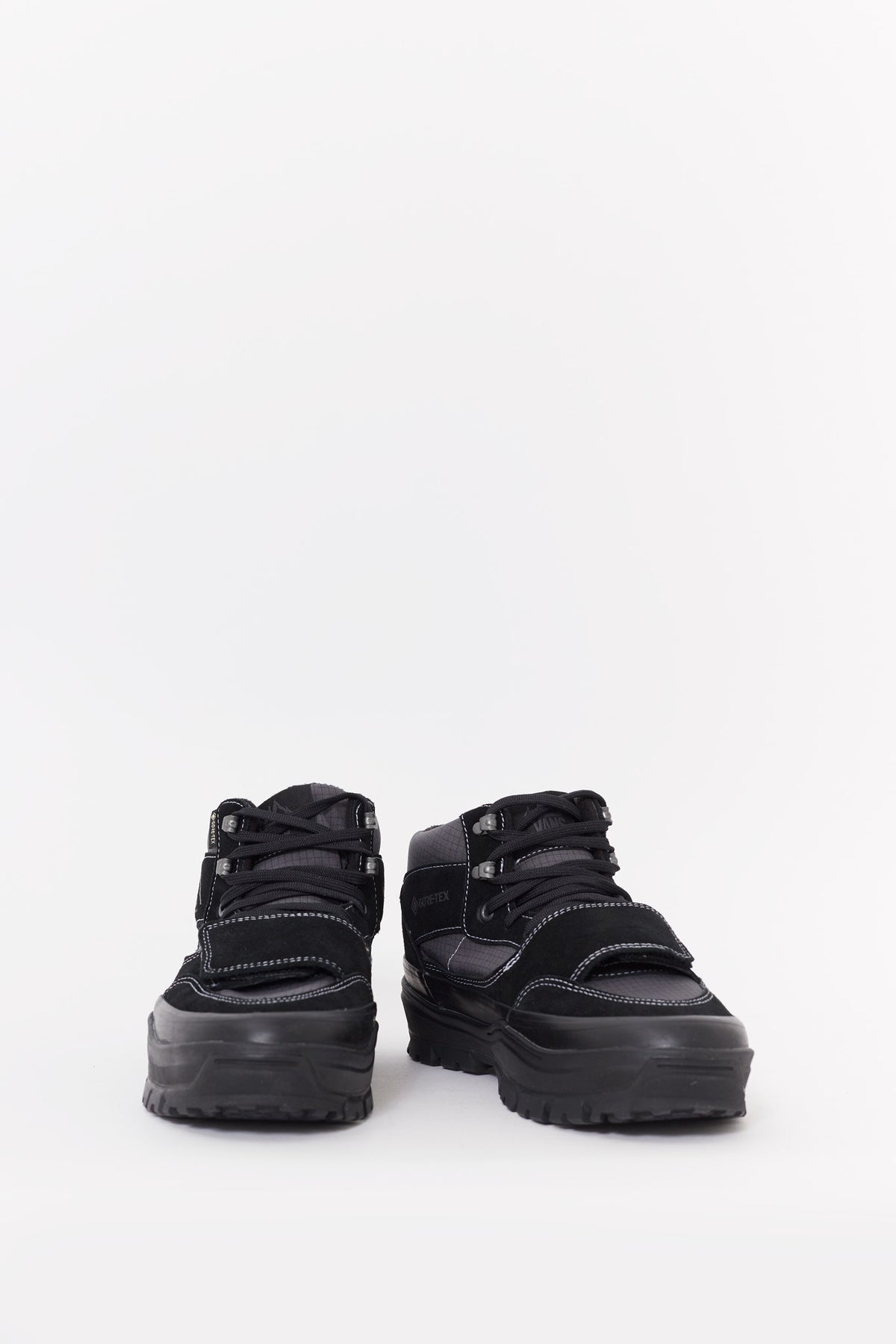 VANS OTW BLACK MOUNTAIN MID GTX SNEAKERS