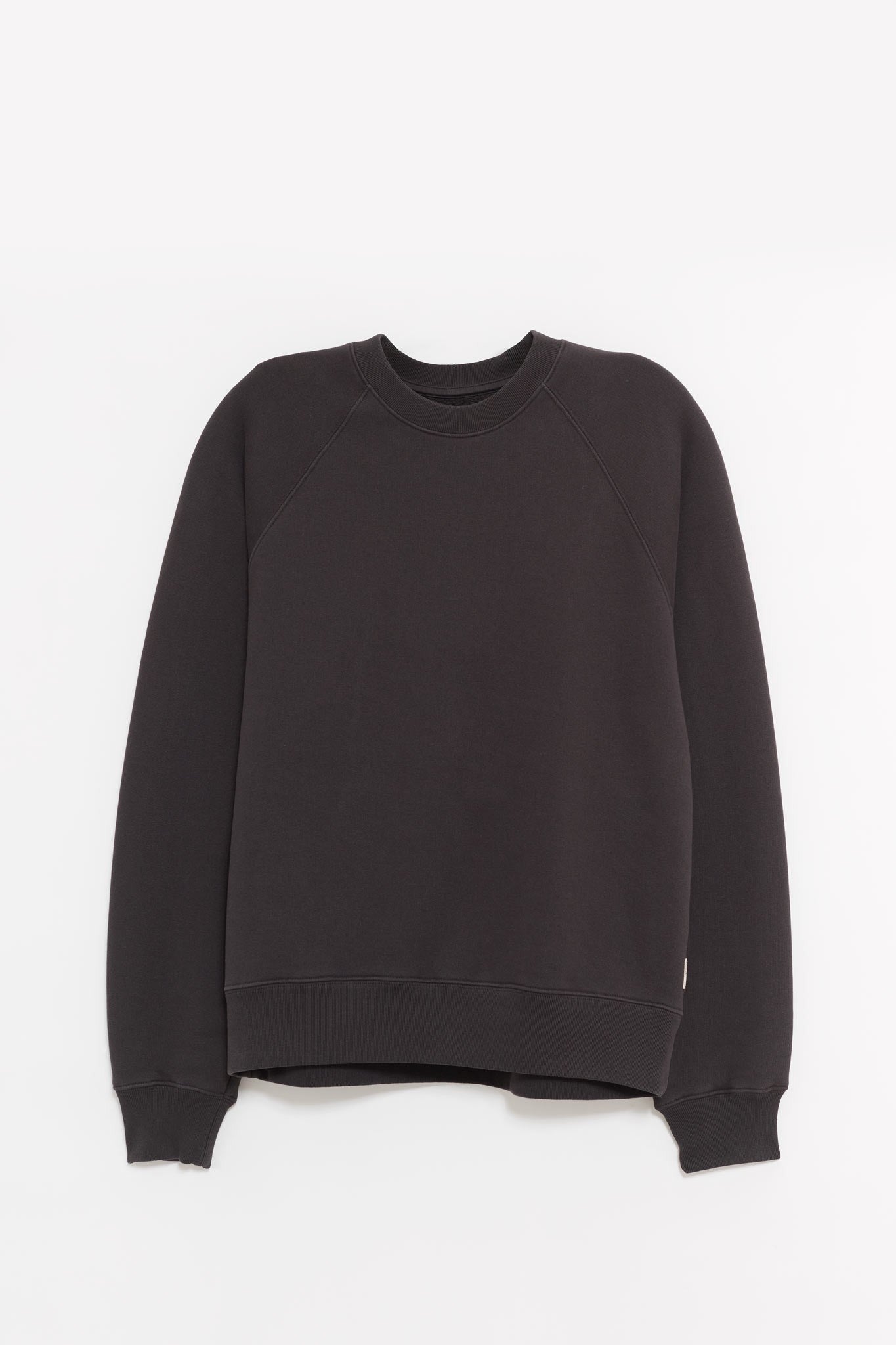 STUSSY WASHED BLACK FLEECE RAGLAN CREWNECK