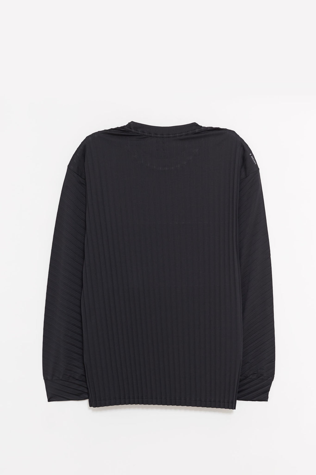 SATISFY BLACK AURALITE PLEATED LS T SHIRT